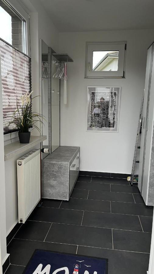רוסטוק Ferienwohnung Mit Warnowblick מראה חיצוני תמונה
